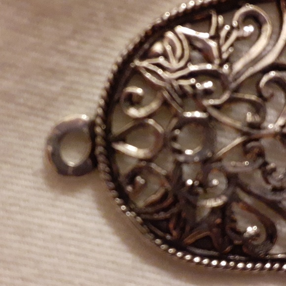 Sterling silver hamsa /hand of Fatima pendant - Picture 4 of 6